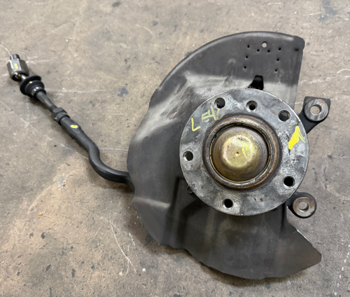 Driver Front Wheel Carrier Spindle Knuckle BMW E46 330i 325i 323i 1096429
