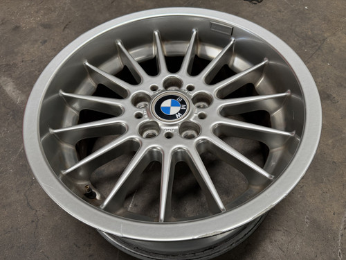 8 x 17 FRONT WHEEL RIM STYLE 32 BMW E39 M5 540i 530i 525i  1092962