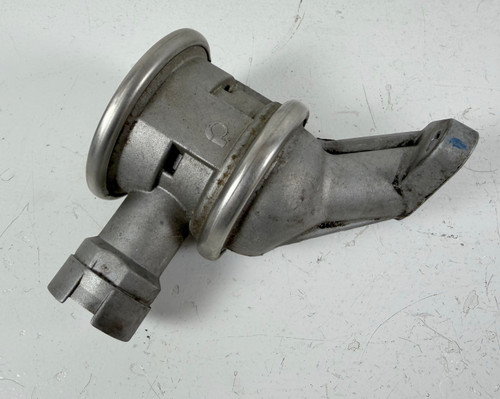 EGR SECONDARY SMOG AIR VALVE BMW E60 E65 E66 545i 645ci 745i 7508273