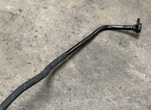 BMW E39 540i BRAKE BOOSTER VACUUM HOSE 1436644