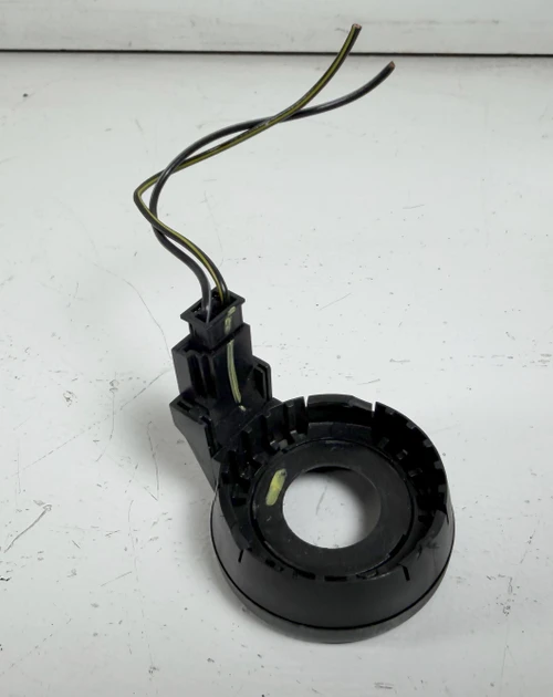 BMW IGNITION SWITCH EWS RING ANTENNA E46 E38 E39 X3 X5 8379345