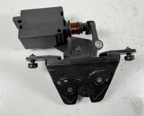 TRUNK LOCK LATCH ACTUATOR BMW E39 M5 540i 530i 528i 8236897