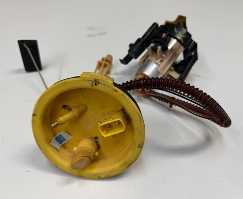 Fuel Pump BMW E39 540i 530i 528i 525i 6752368
