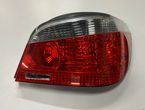 2004-07 BMW E60 550i 545i 530i PASSENGER TAIL LIGHT LAMP 7165740