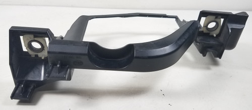 2004-10 BMW E60 5-SERIES PASSENGER HEADLIGHT MOUNT BRACKET 15873800 2004-10 BMW E60 5-SERIES PASSENGER HEADLIGHT MOUNT BRACKET 15873800