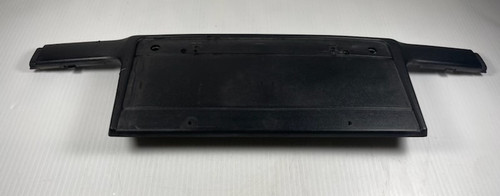 1997-00 BMW E39 540i 528i FRONT BUMPER LICENSE PLATE HOLDER 8174849