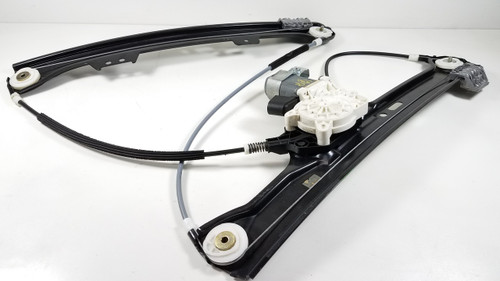 2004-07 BMW E60 E61 5-SERIES DRIVER FRONT WINDOW LIFTER REGULATOR 7184383 