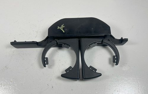 FRONT CUP HOLDERS M5 540i 530i 525i BMW E39 M5 540i 530i 525i 528i FRONT CUP HOLDERS M5 540i 530i 525i 8190205
