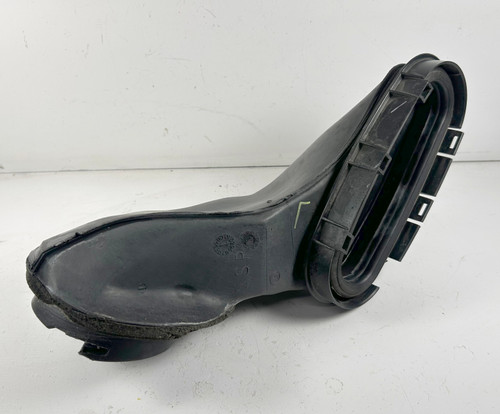 BMW E39 5' DRIVER AC CABIN FILTER AIR DUCT M5 540i 530i 525i 8379621