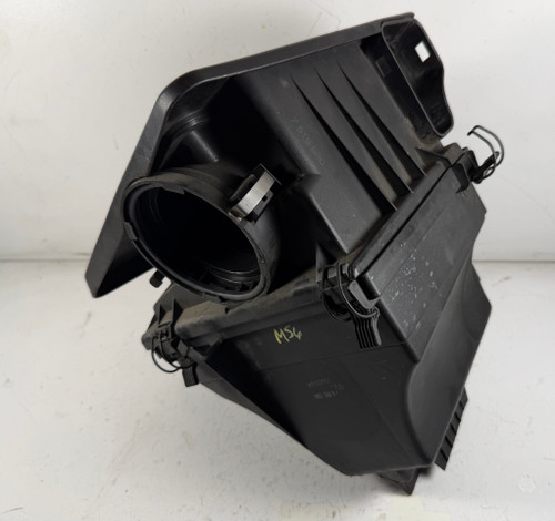 2003-05 BMW E46 325ci 325i M56 ENGINE AIR INTAKE FILTER BOX 7519980