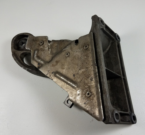 BMW E46 330 325 323 PASSENGER ENGINE MOTOR MOUNT BRACKET 1094694 BMW E46 330 325 323 PASSENGER ENGINE MOTOR MOUNT BRACKET 1094694