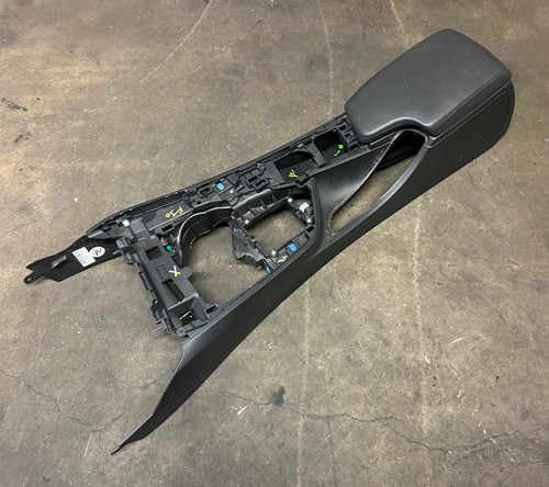 BMW F30 335i 328i 320i BLACK LEATHER CENTER CONSOLE ARM REST 9235447