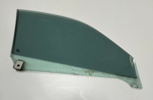 BMW e46 M3 330ci 325ci 323ci DRIVER FRONT DOOR WINDOW GLASS 7049327