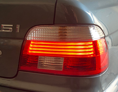 PASSENGER BRAKE TAIL LIGHT 2001-03 BMW E39 M5 540i 530i 525i 6902530