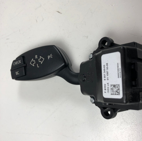 TURN SIGNAL HANDLE 6951349 BMW E60 E61 550i 535i 528i 