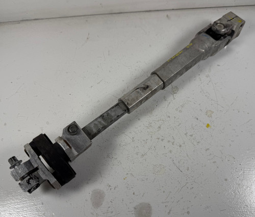 BMW E46 330 325 STEERING COLUMN LOWER JOINT COUPLING 6764006