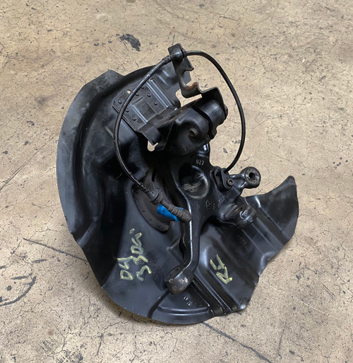 BMW E46 330 325 323 Z4 Passenger Front Wheel Carrier Spindle Knuckle 1096430