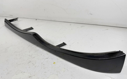 2002-05 BMW E46 330i 325i DRIVER HEADLIGHT LOWER TRIM 7030553