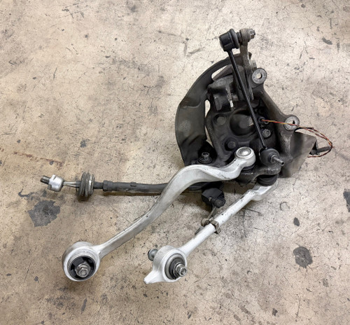 PASSENGER FRONT WHEEL HUB BEARING SPINDLE BMW E39 530i 528i 525i 1092854	