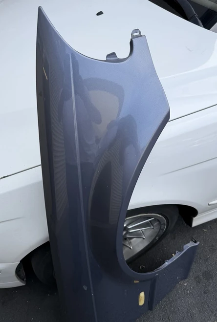 PASSENGER FENDER 1999-03 BMW E46 330ci 325ci 323ci 8241440