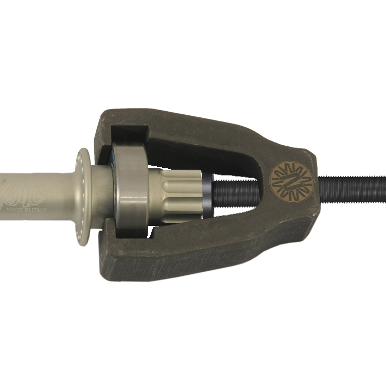 Nimbus Bearing Puller