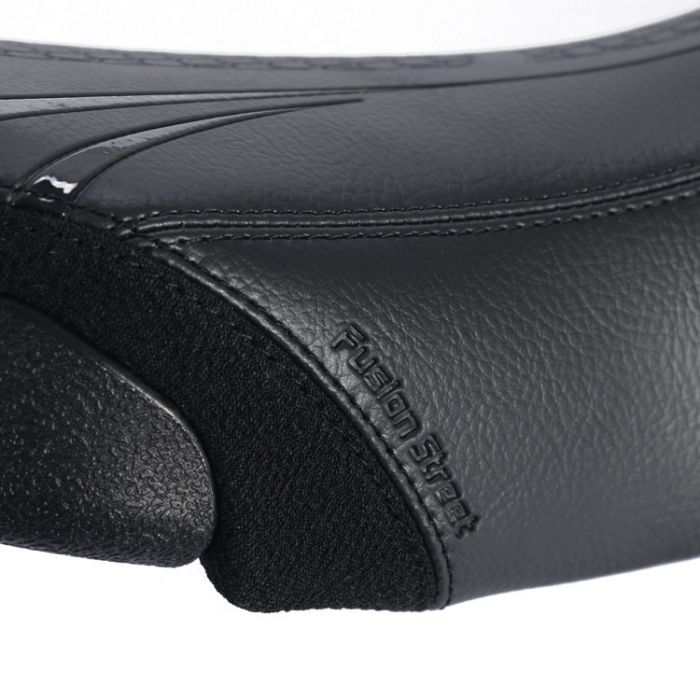 Kris Holm Street Saddle