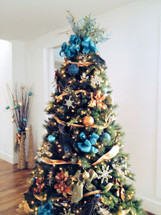 ​How to Decorate the Perfect Tree