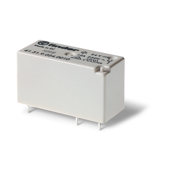 SPDT 12A Low Profile P.C.B. Relay 5vdc