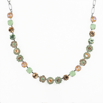 Mariana Lovable Rosette Necklace in Monarch