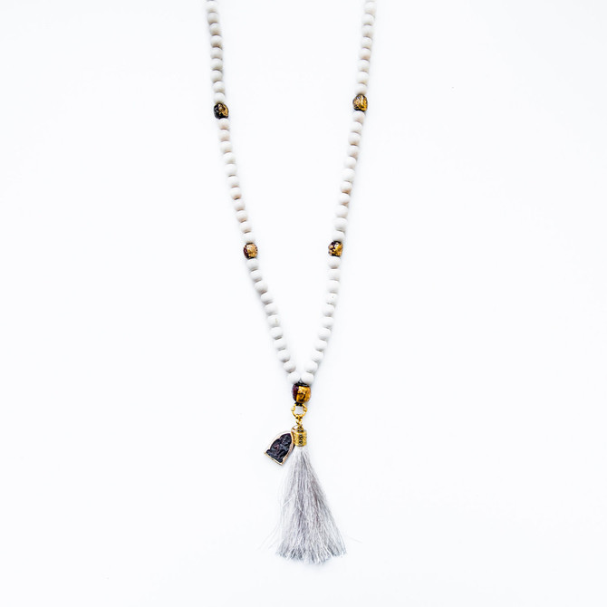 7Stitches White Wood Pure Mala