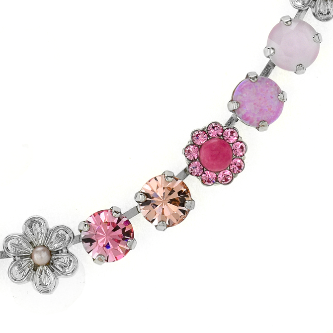 Mariana Must-Have Flower Necklace in Love