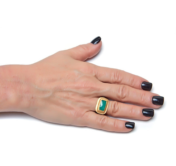 Nava Zahavi Natural Emerald Ring