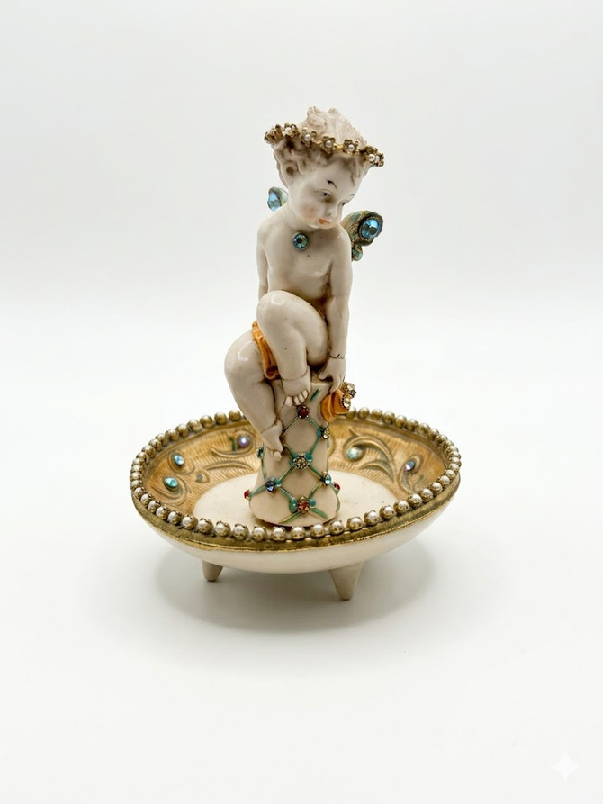 The Cherub’s Charm Tray Statue