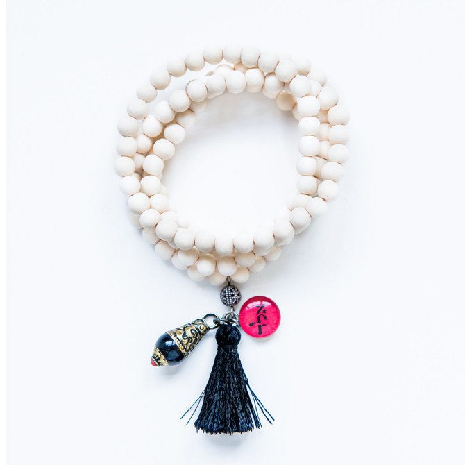 7Stitches White Wood Tassel Bracelet / Necklace