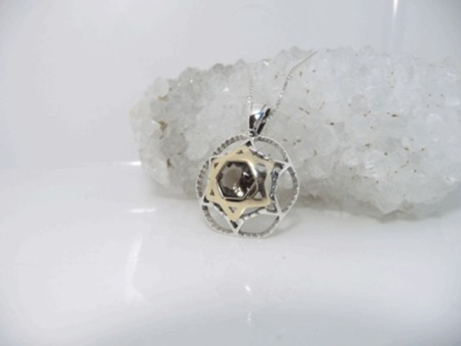 Kabbalah Pendant With Gold Star Of David And Topaz Stone For Relaxation And Protection