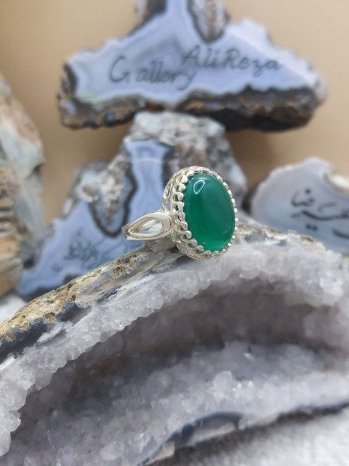 Carnelian Green Aqeeq ring men, Carnelian Green Aqeeq ring for men, Carnelian Green Aqeeq ring for boy, Carnelian Green Aqeeq Gemstone men ring, Yemeni Green Agate ring men, Green Aqeeq Yemeni kabaddi men ring, Green Aqeeq Yemeni ring, Yemeni Agate ring men,