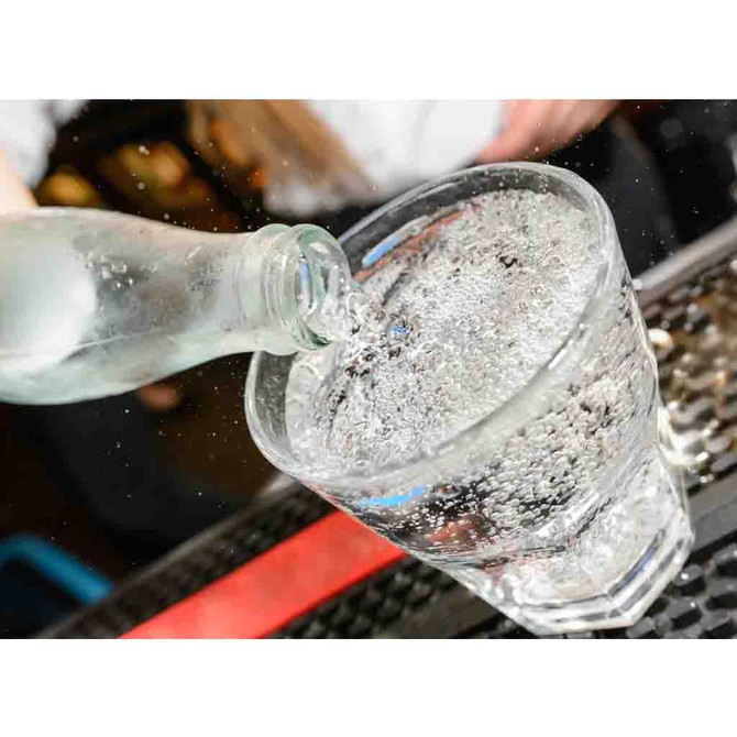 Jiyas Plain Soda, 200ML