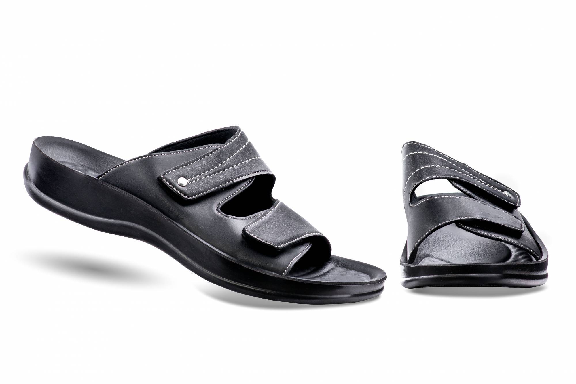 Buy Black Flip Flop & Slippers for Men by LIBERTY Online | Ajio.com