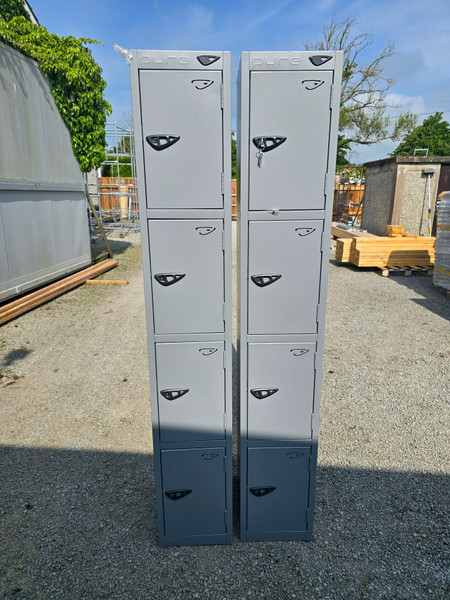 4 door lockers in grey