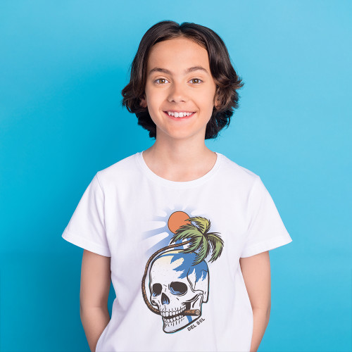Biting Skull Tee lifestyle Biting Skull Tee lifestyle