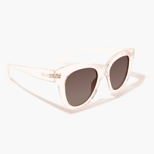Check Yes sunglasses indoor