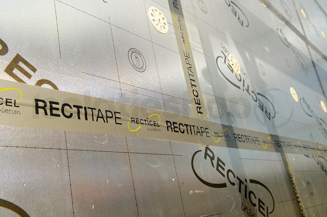 Plaque pour mur creux Polyuréthane (PIR) expansée 1200x600x82mm Rd : 3.73 6p/pack (=4,32 m²)