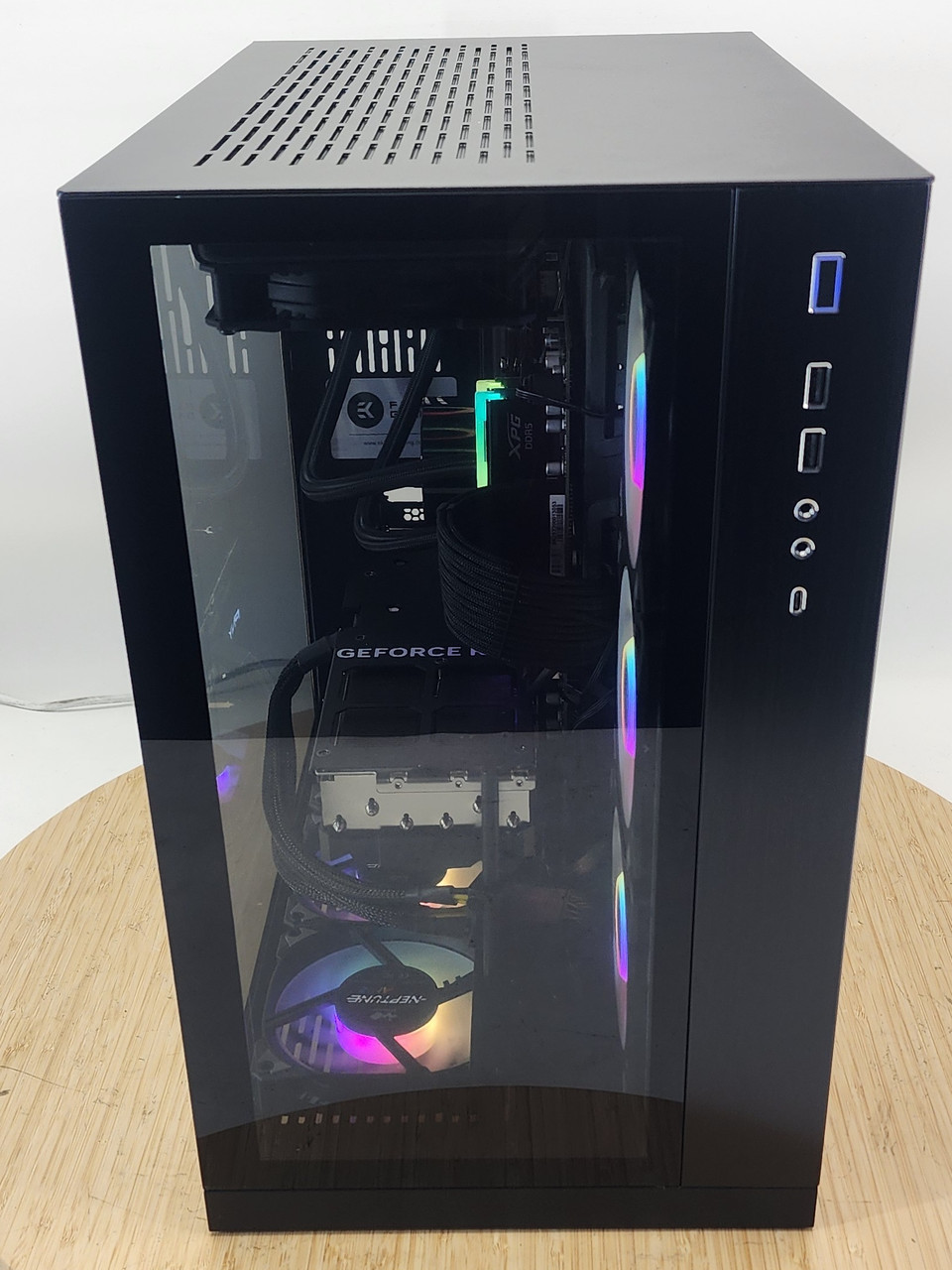 Gaming PC Ryzen 7 7800X3D 32GB RAM 2TB SSD RTX 4070 Ti SUPER 16GB