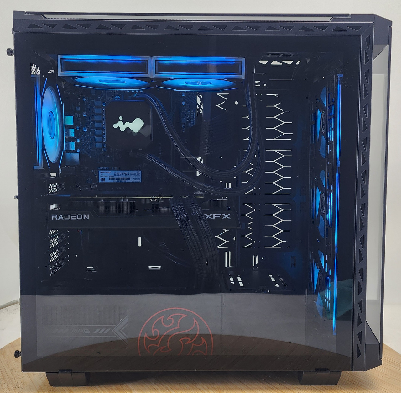 Gaming PC Ryzen 5 9600X 16GB RAM 1TB SSD RX 7600 XT 16GB Windows