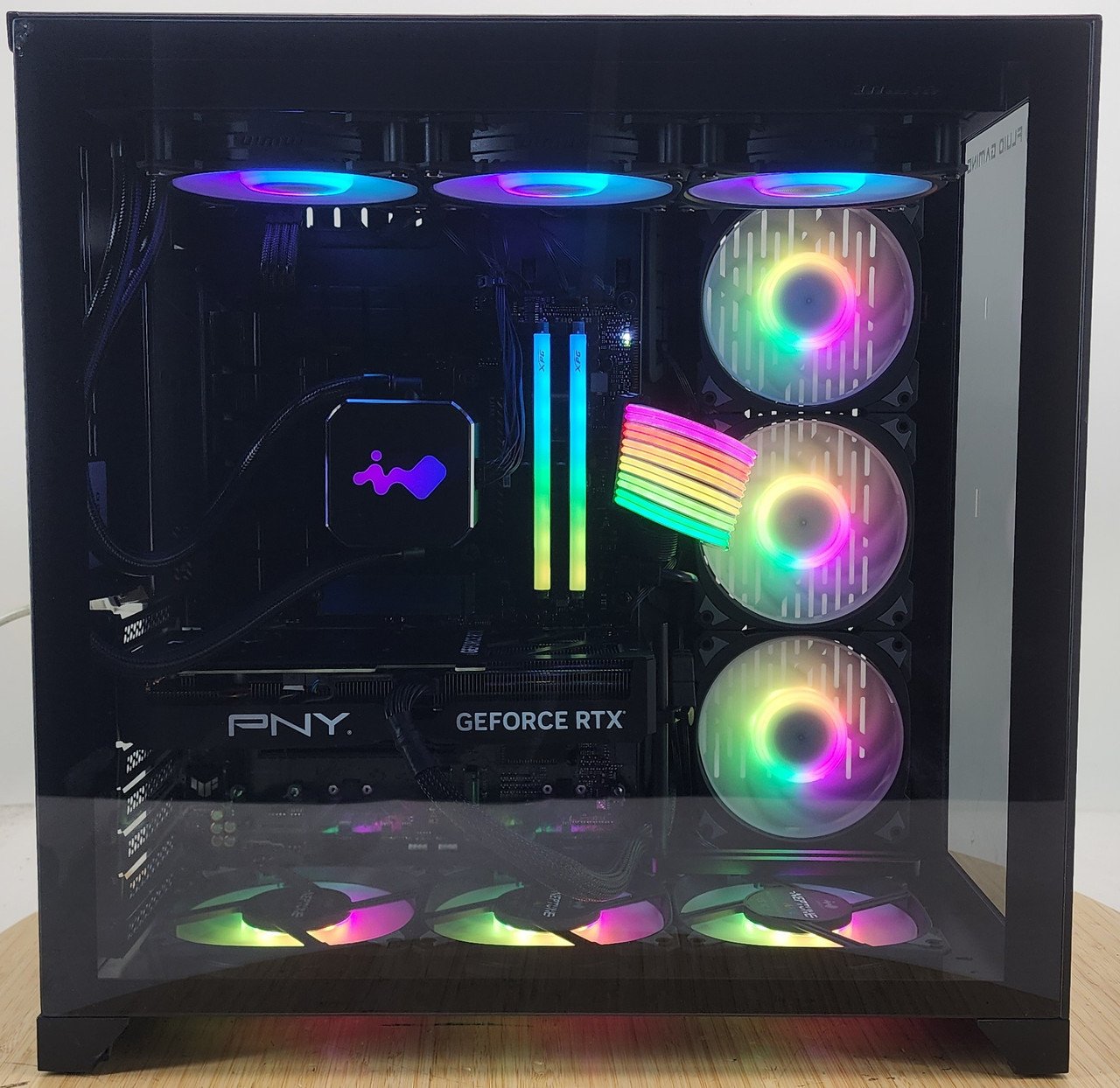 Gaming PC Ryzen 7 9700X 32GB RAM 2TB SSD RTX 4070 SUPER 12GB
