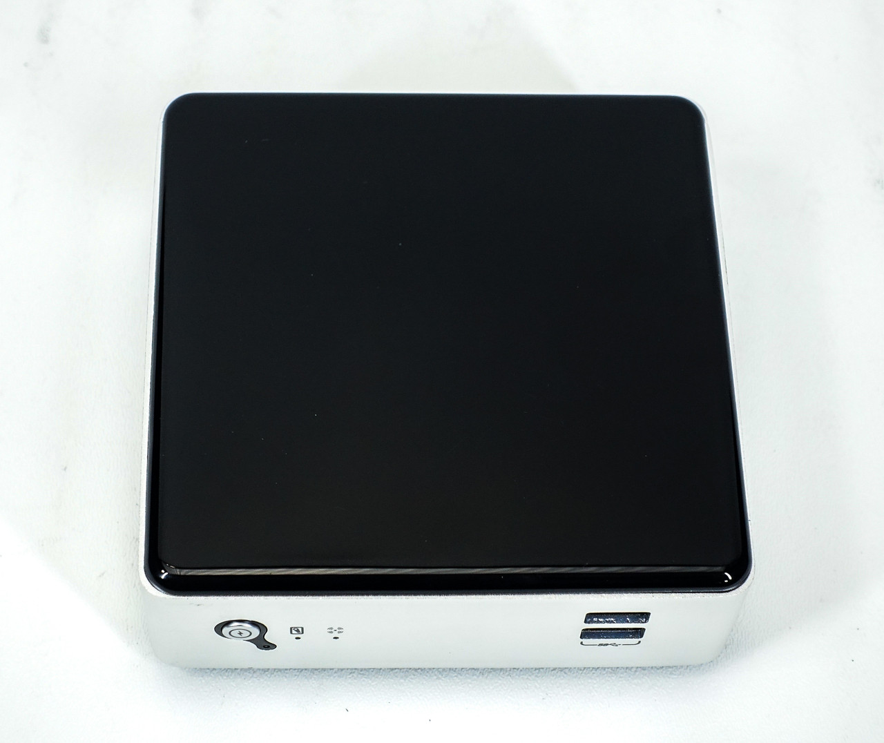 Zotac ZBOX NANO DATTO-1000 GX-415 Barebones Mini PC Desktop NO RAM