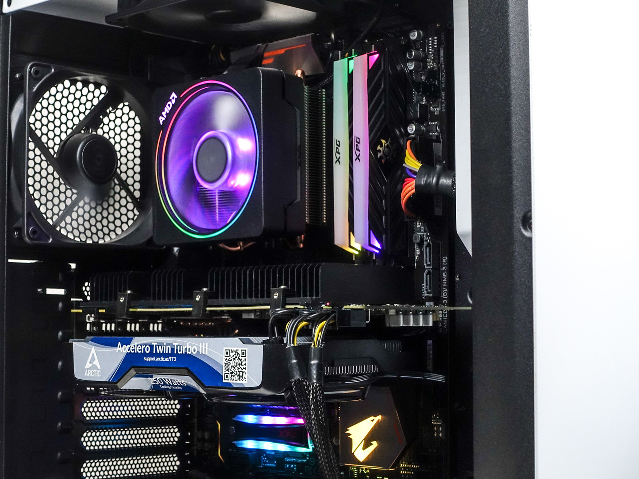 Custom RGB Gaming PC Computer Ryzen 3700X 16GB 512GB NVME