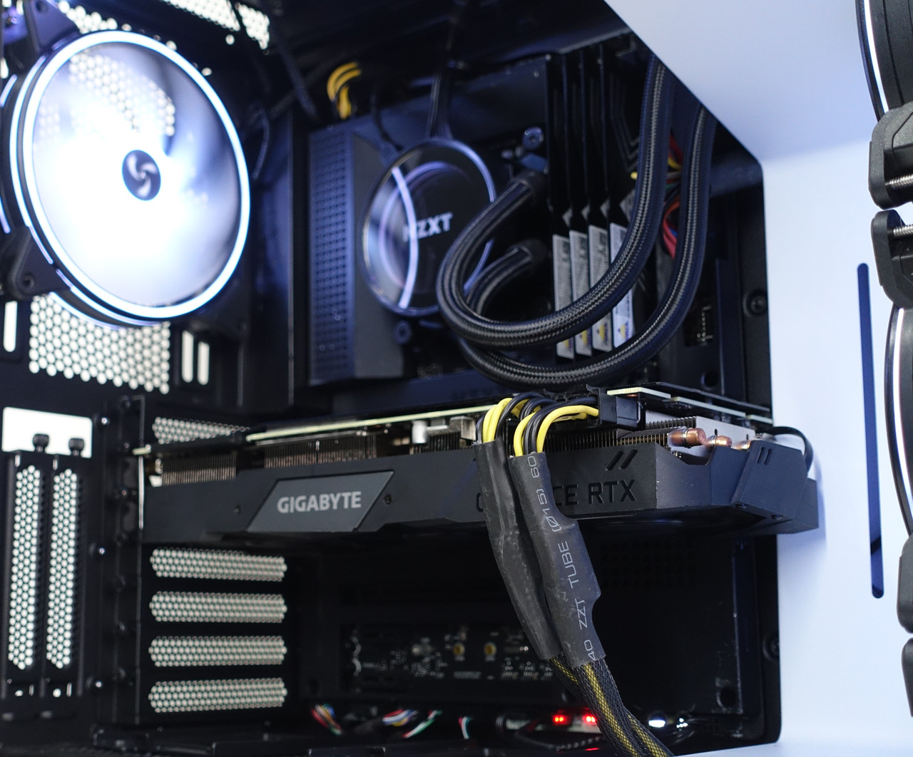 Gaming PC i7-10700K 32GB RAM 1TB NVME SSD RTX 2070