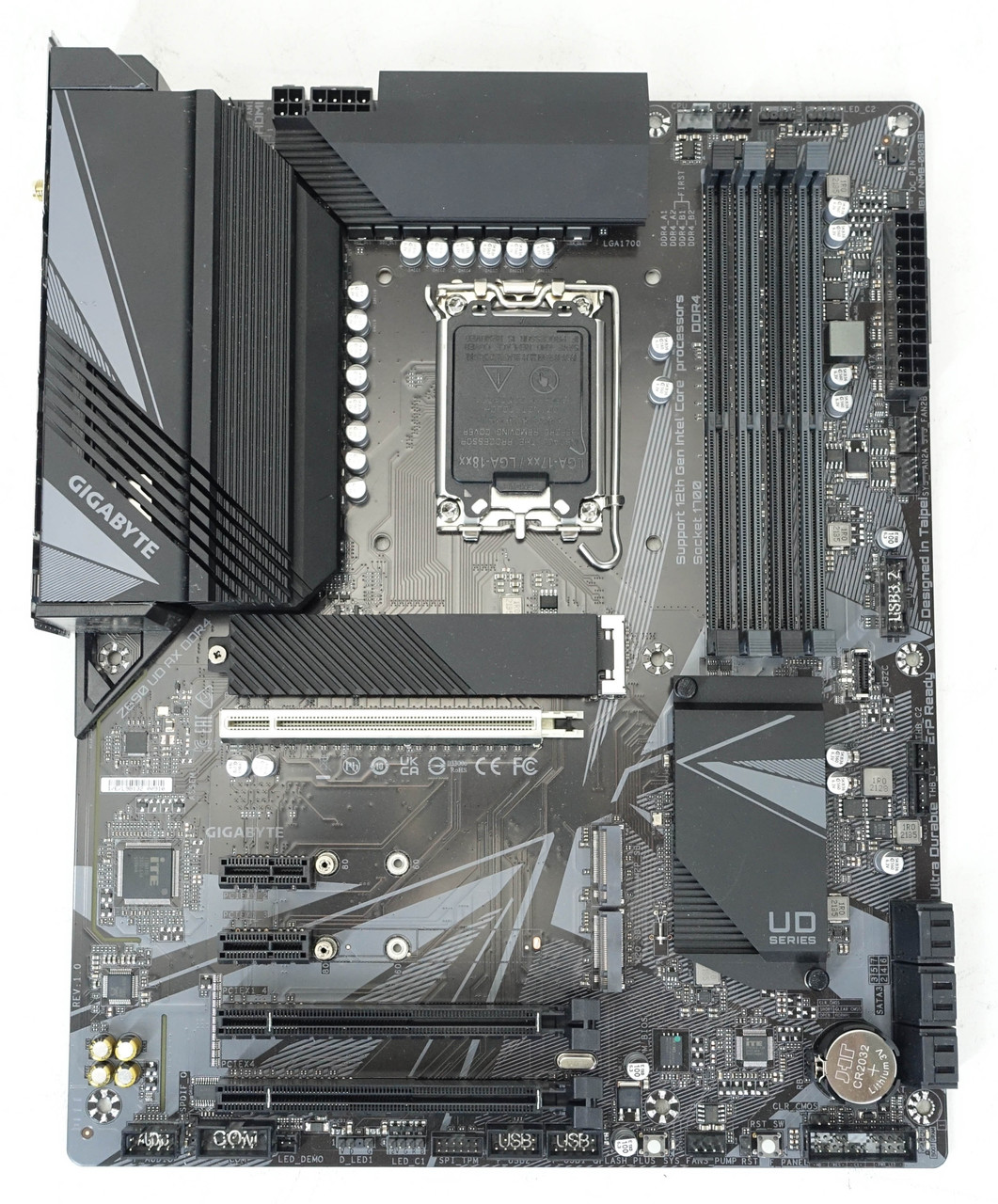 (Read Desc.) GIGABYTE Z690 UD AX DDR4 Intel Z690 ATX M.2 Desktop  Motherboard Reconditioned