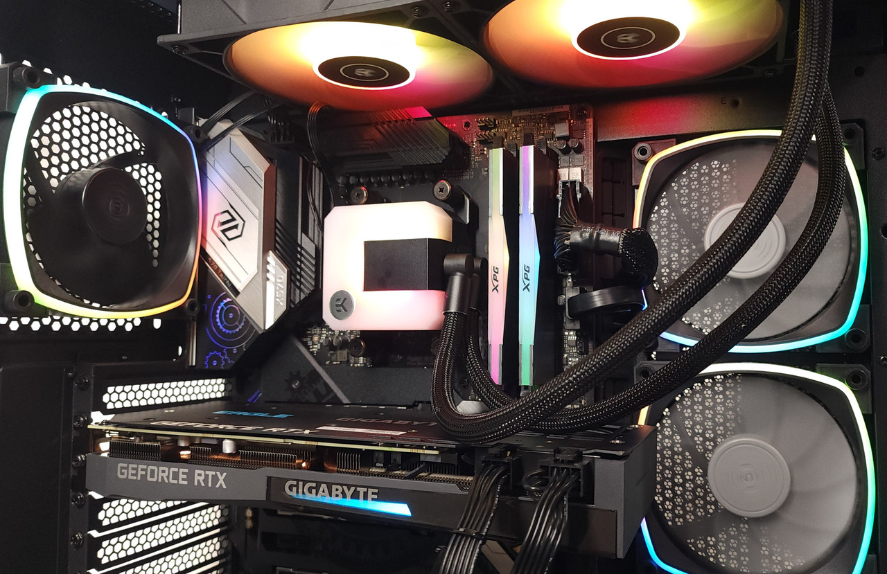 Gaming PC Ryzen 7 5700X 4.6GHz 16GB RAM 1TB SSD RTX 3070 8GB Win11 